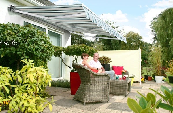 4.0m Half Cassette Electric Awning, Multi Stripe (4.0m Projection) 3 4.0m Half Cassette Electric Awning, Multi Stripe (4.0m Projection)